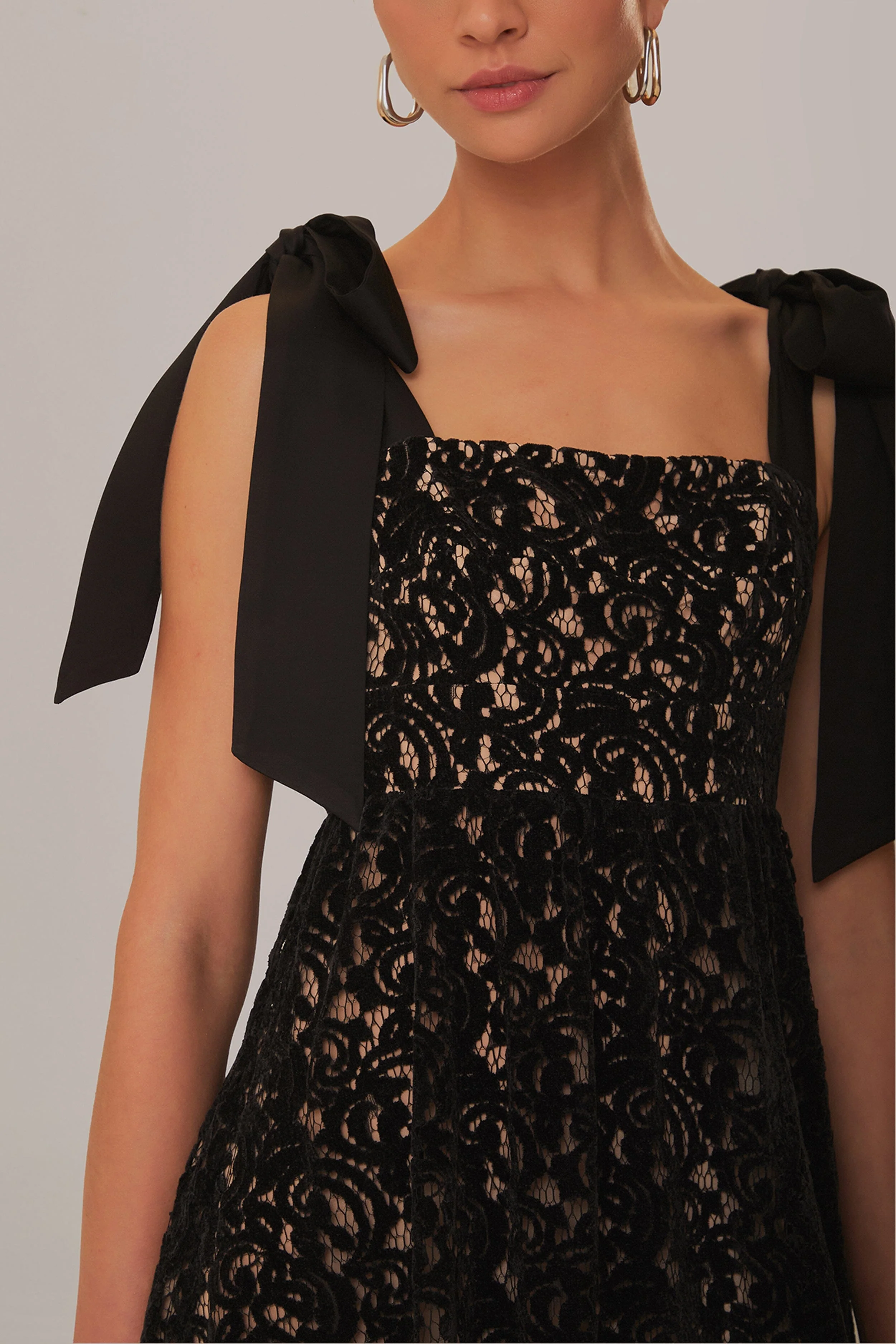Black Velvet Lace Sleeveless Maxi Dress - Image 3