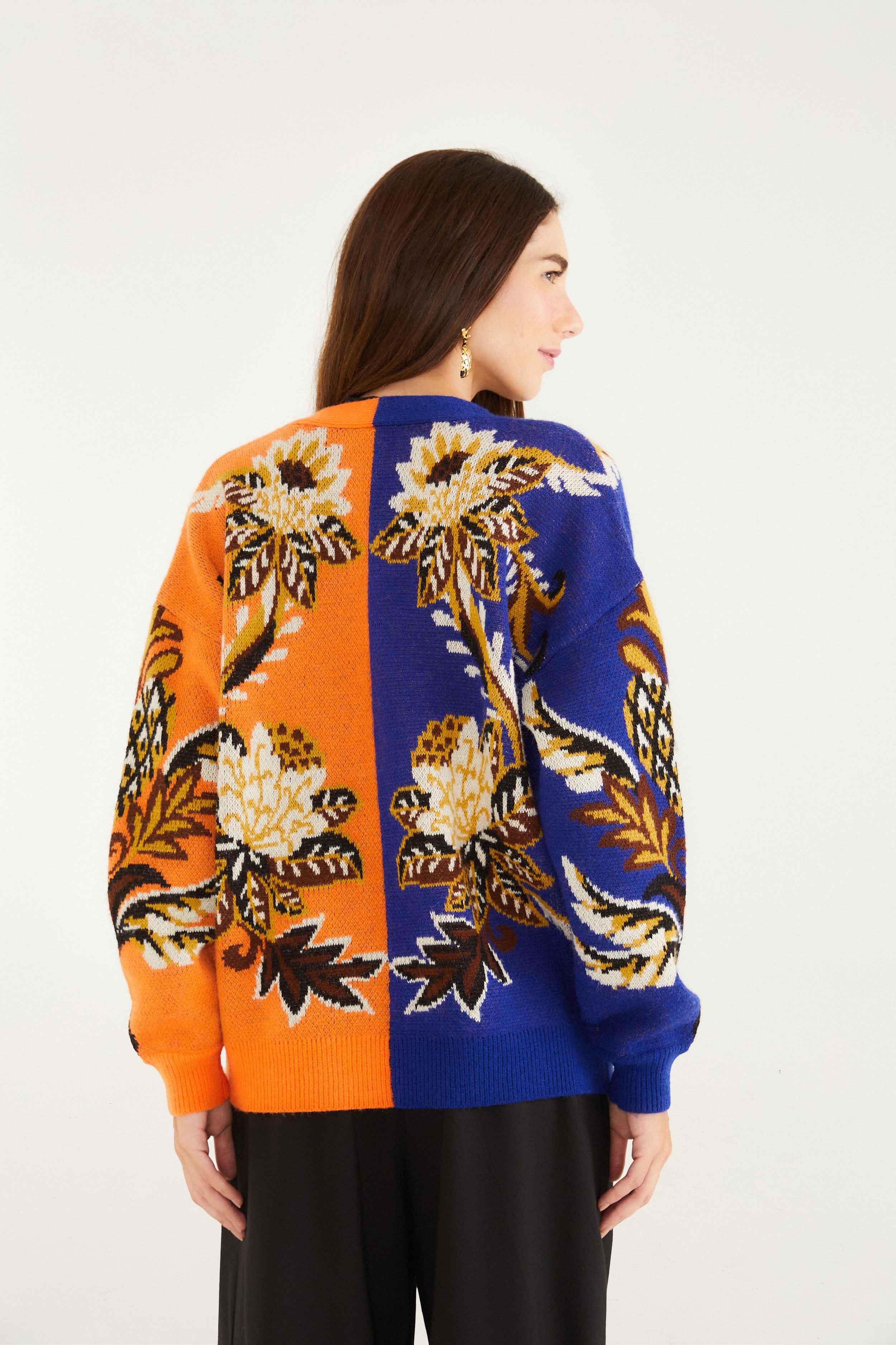 Mixed Arabesque Paradise Knit Cardigan - Image 3