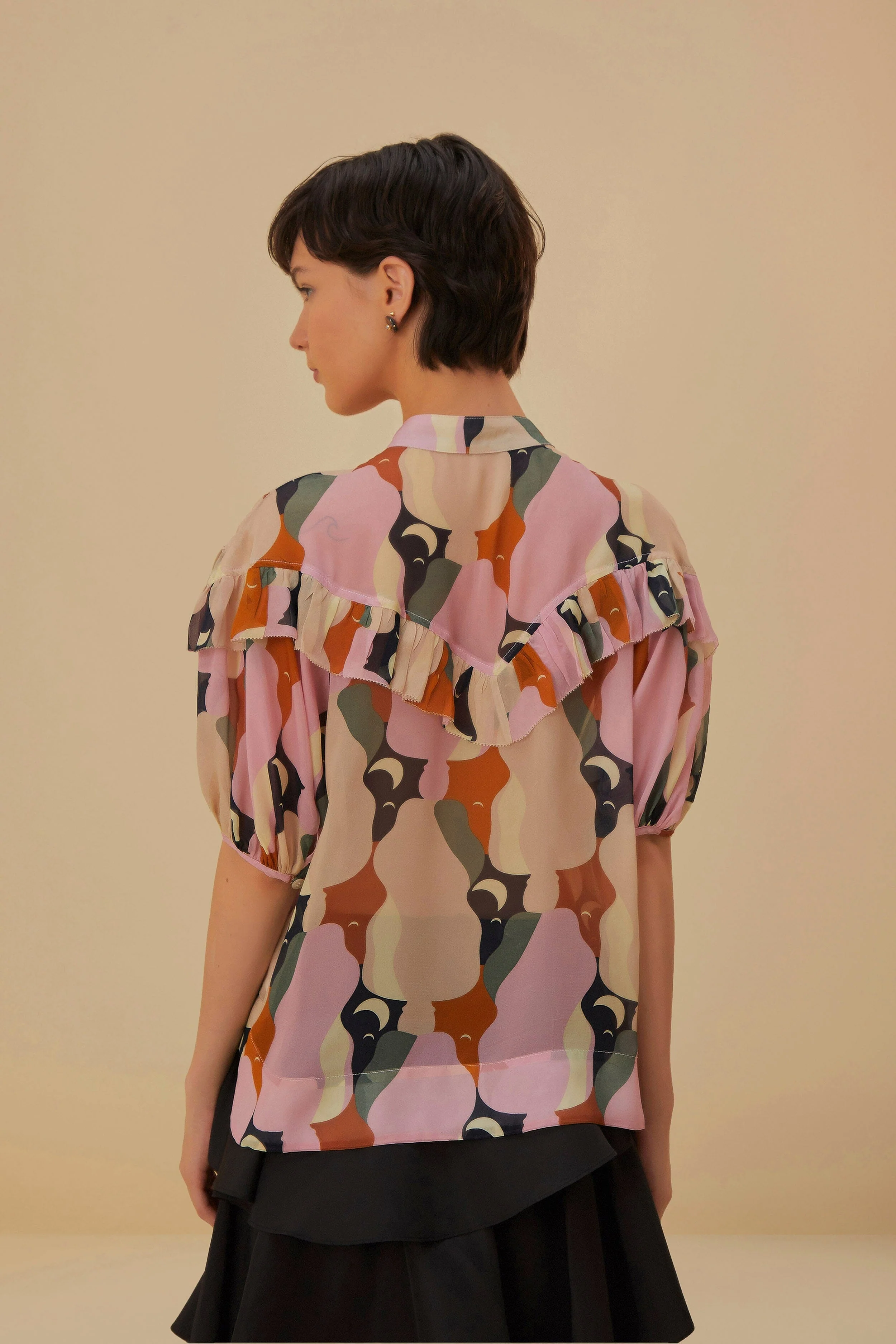 The Kiss Multicolor Short Sleeve Blouse - Image 5